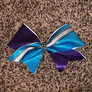 two perfect condition cheer bows!!